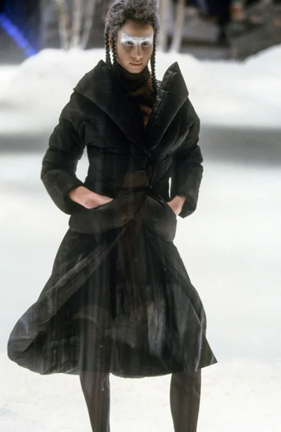 Look 10